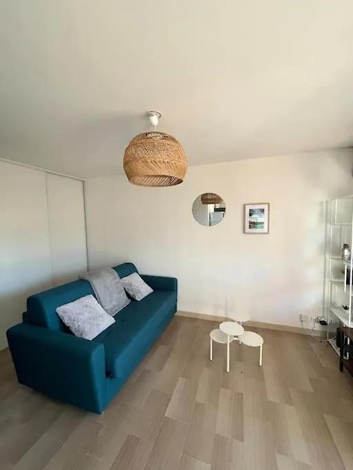 Apartment Studio Lumineux, Terrasse, Piscine Proche Plages Frejus France