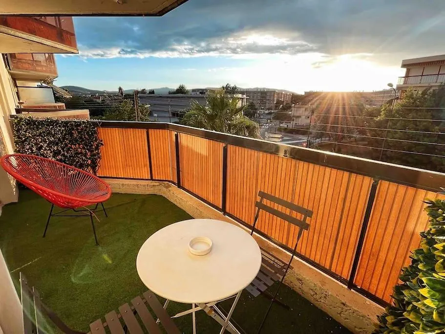 Studio Lumineux, Terrasse, Piscine Proche Plages Frejus France