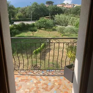 Apartment Independant Dans Villa, Entre Et St Raphael, Fréjus